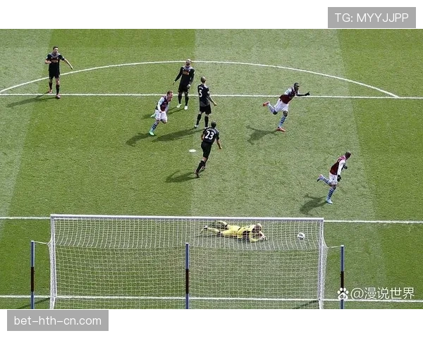 官员罚离场背后：足球比赛中裁判权利和规则边界解析