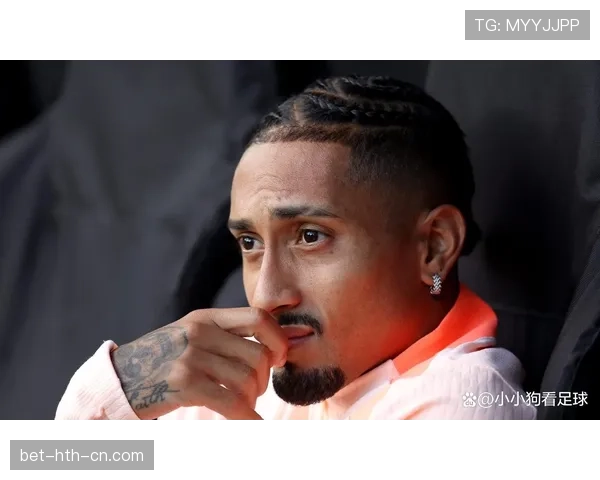 拉菲尼亚训练完直接去夜店蹦迪，这体能是真实存在的？